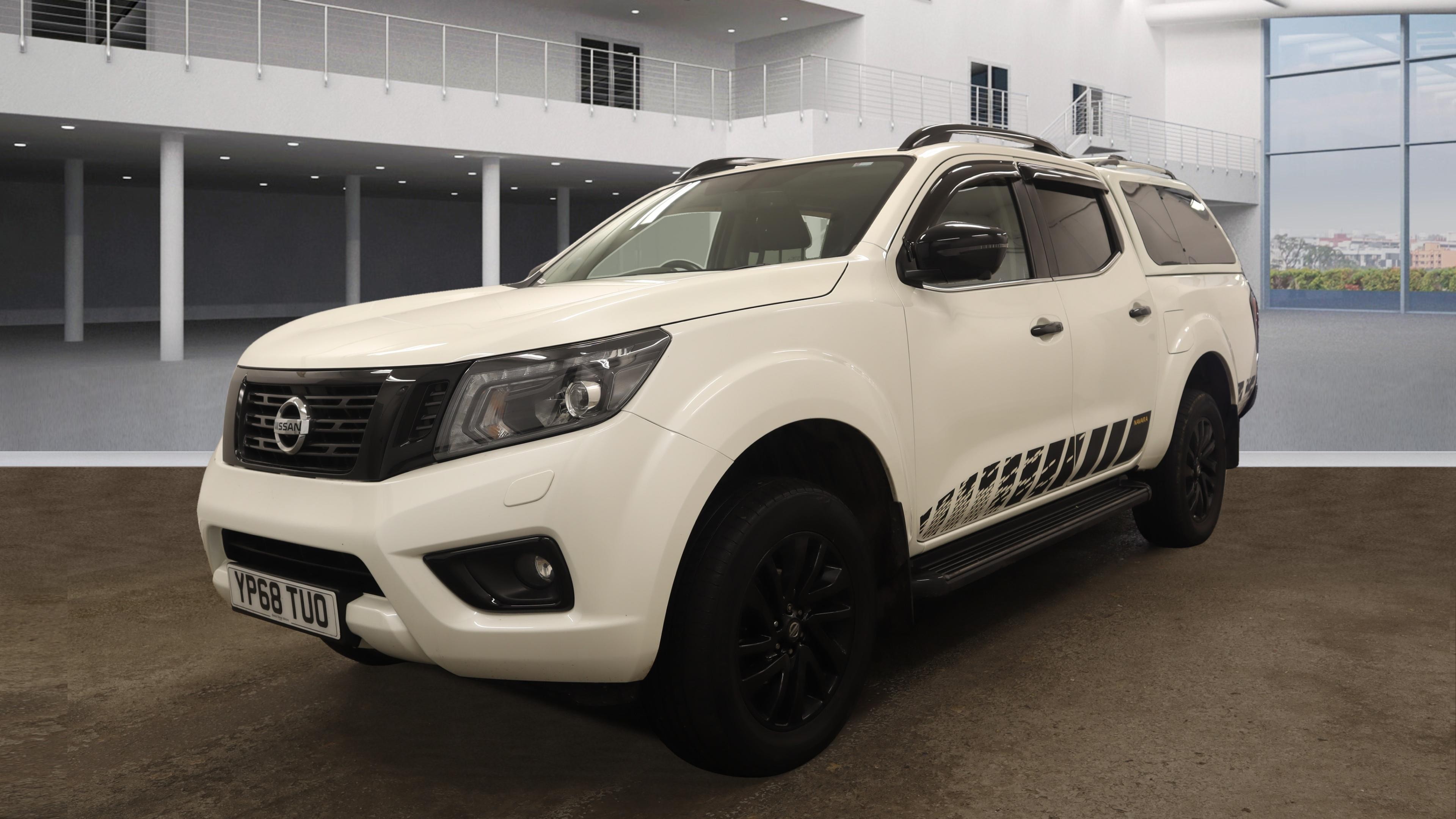 NISSAN Navara